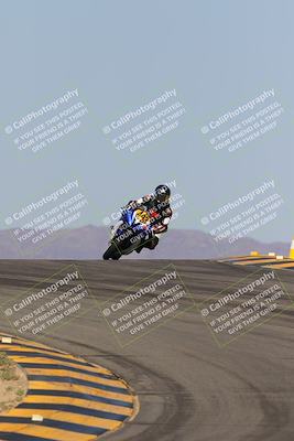 media/Oct-08-2023-CVMA (Sun) [[dbfe88ae3c]]/Race 3 Amateur Supersport Middleweight/